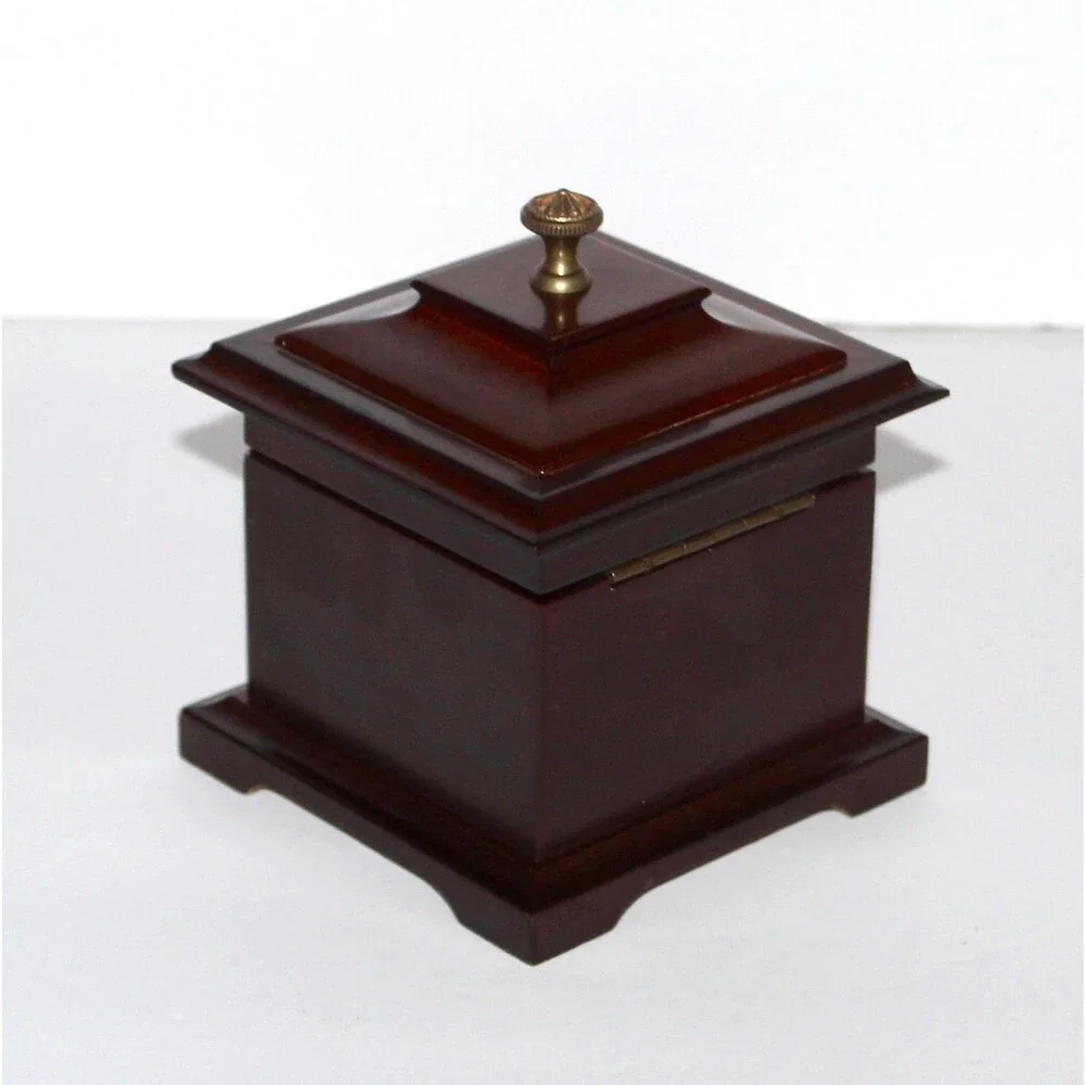 Bombay Ring Music Box wood Green velvet vintage jewelry